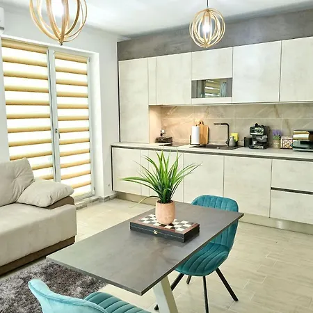 Bamboo Sea View - Pools And Parking Lägenhet