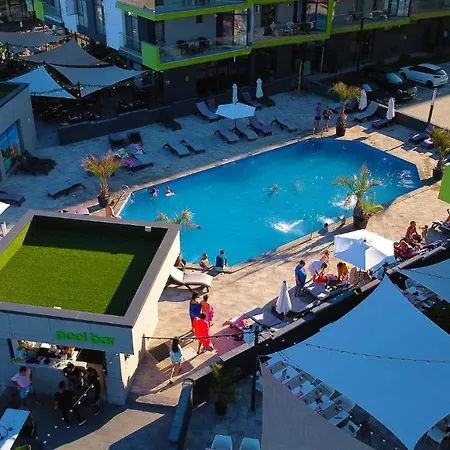 Bamboo Sea View - Pools And Parking Apartment