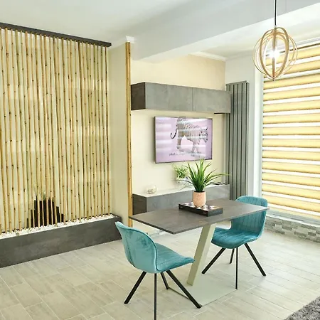 Bamboo Sea View - Pools And Parking Apartmán